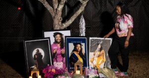 Nữ hộ sinh ủng hộ phụ nữ da màu qua đời sau khi sinh nở