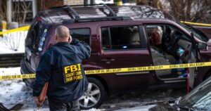 Nhiều công tố viên từ chức vì điều tra vụ nổ súng của ICE tại Minnesota 36 Nhiều công tố viên từ chức vì điều tra vụ nổ súng của ICE tại Minnesota