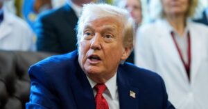 Giới Cộng hòa né tránh chỉ trích Tổng Thống Donald Trump