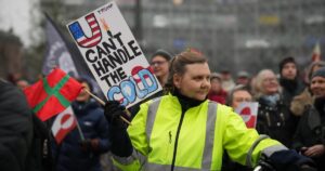 Tổng Thống Donald Trump và áp lực về Greenland cùng cuộc điều tra liên quan đến ICE