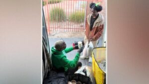 Nữ sáng lập Beauty 2 The Streetz giúp người vô gia cư