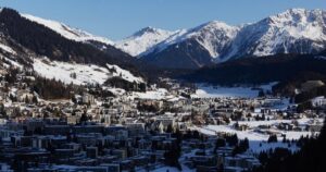 Tổng Thống Donald Trump Đến Davos Giữa Căng Thẳng Về Greenland
