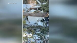 Trực thăng gặp nạn ở Utah, camera ghi lại cảnh rơi