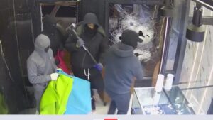 Nhiều khu vực tại Mỹ đối diện bão tuyết lớn