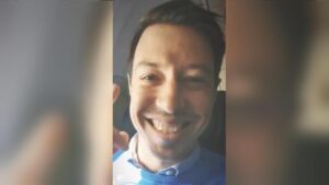 Người đàn ông Canada bị buộc tội giả danh phi công để lấy vé máy bay miễn phí