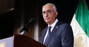 Hoàng tử Iran lưu vong tuyên bố có thể dẫn dắt đất nước đến dân chủ, nhưng Tổng thống Trump vẫn chưa ủng hộ