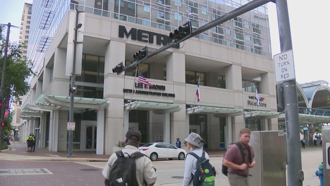 2d35deaf 7fb6 41c1 8913