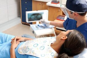 Nha Khoa ở Tomball Tạo Dựng Niềm Tin Vượt Ngoài Biên Giới