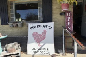 Quán The Red Rooster tại Boerne chính thức đóng cửa 12 Quán The Red Rooster tại Boerne chính thức đóng cửa