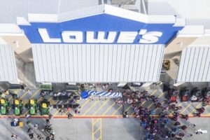 Lowe's Mở Cửa Hàng Mới ở Manvel, Giới Thiệu Kiosk Tự Phục Vụ Sơn 3 Lowe’s Mở Cửa Hàng Mới ở Manvel, Giới Thiệu Kiosk Tự Phục Vụ Sơn