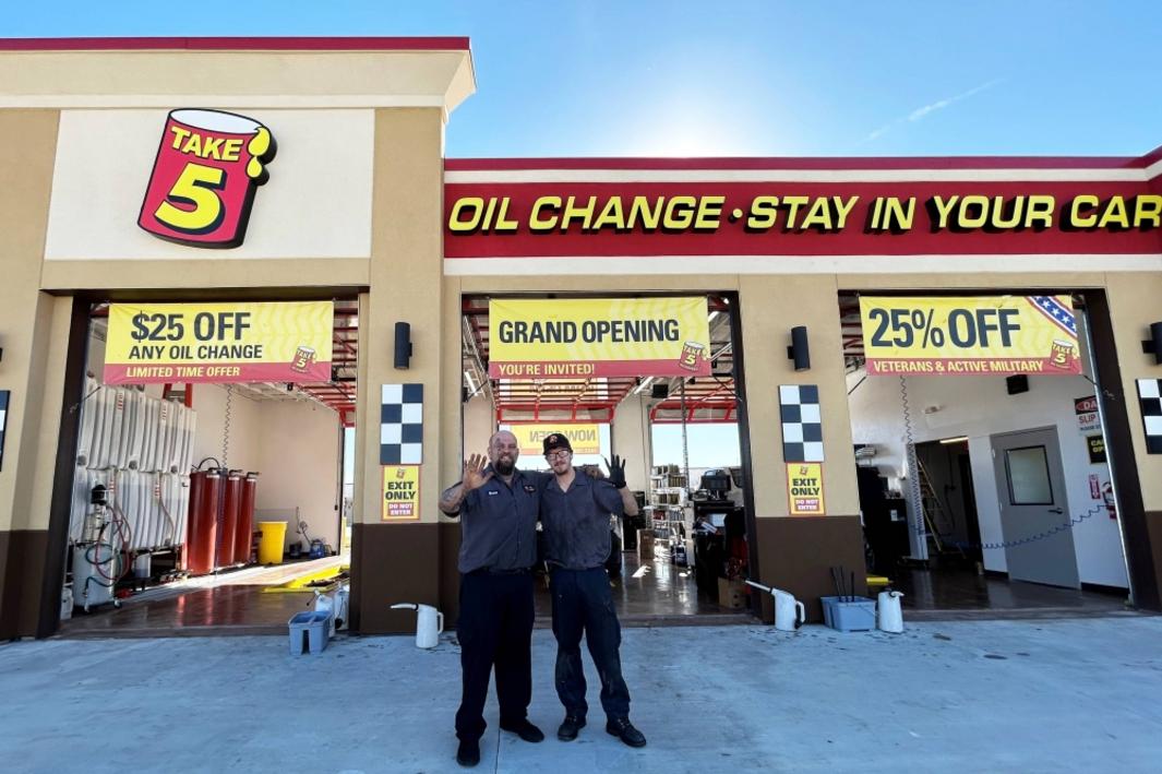 Take 5 Oil Change khai trương chi nhánh thứ hai tại McKinney 1 403730