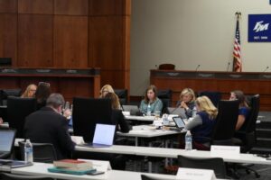 Học khu Lewisville có thể thay đổi thời gian bắt đầu và kết thúc năm học 2026-27