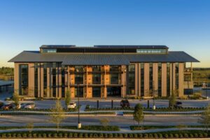 Trung tâm Chỉnh hình và Y học Thể thao Mới Khai trương tại Bridgeland 8 Trung tâm Chỉnh hình và Y học Thể thao Mới Khai trương tại Bridgeland