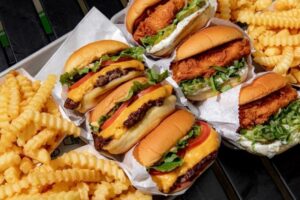 Shake Shack Sẽ Mở Chi Nhánh Đầu Tiên Tại Leander Năm 2027