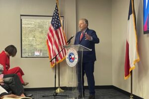 Trung Tâm Cộng Đồng Thẩm Phán Ted Poe Khai Trương Tại Atascocita