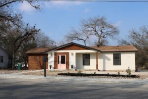 Một cửa hàng thời trang mới sắp khai trương ở Boerne 12 Một cửa hàng thời trang mới sắp khai trương ở Boerne