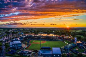 Round Rock đón đội bóng chày nữ chuyên nghiệp mới 16 Round Rock đón đội bóng chày nữ chuyên nghiệp mới