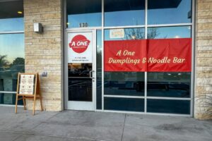 Quán mì A One Dumplings & Noodle Bar mở cửa trở lại tại Bee Cave