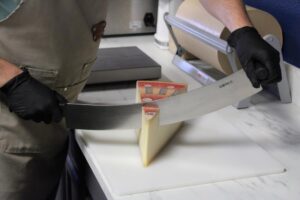 Khám Phá Thế Giới Phô Mai tại Otto’s Cheese Shop ở New Braunfels