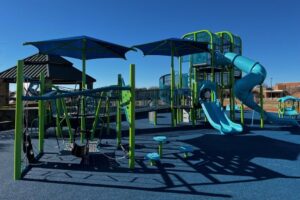 McKinney có sân chơi mới, sân cũ được di dời ra nước ngoài