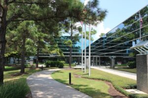 Regency Centers Hủy Bỏ Hợp Đồng Thuê Mặt Bằng Với Goodwill ở Cochran’s Crossing