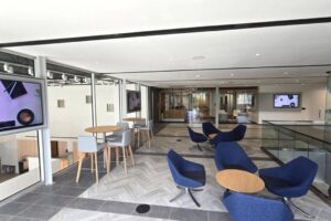 Phòng Thương mại và Trung tâm Nghệ thuật Round Rock chuyển đến Tòa nhà Griffith đã được cải tạo 5 Phòng Thương mại và Trung tâm Nghệ thuật Round Rock chuyển đến Tòa nhà Griffith đã được cải tạo