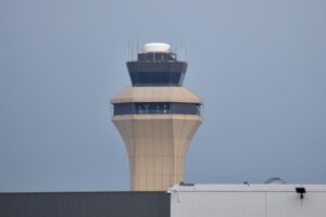 Hơn 1,300 chuyến bay đến và đi từ Dallas bị hủy vì thời tiết 7 Hơn 1,300 chuyến bay đến và đi từ Dallas bị hủy vì thời tiết