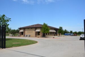 Dự án Xây dựng Mới Tại Dallas-Fort Worth: Trạm Cứu Hỏa Flower Mound, Phát Triển Nhà Kho Công Nghiệp