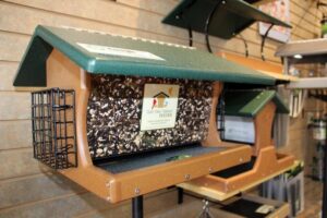 Wild Birds Unlimited Mở Cửa Hàng Mới Tại Biên Giới Plano, Dallas