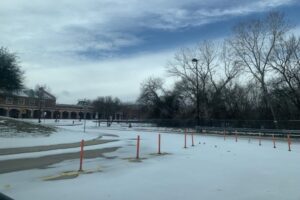 Trường học Carroll ISD và Grapevine-Colleyville mở cửa trở lại ngày 29 tháng 1 17 Trường học Carroll ISD và Grapevine-Colleyville mở cửa trở lại ngày 29 tháng 1