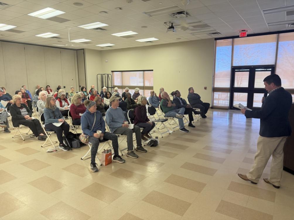 Chính quyền Sugar Land lắng nghe ý kiến cộng đồng về kế hoạch mở rộng Trung tâm T.E. Harman 1 407515