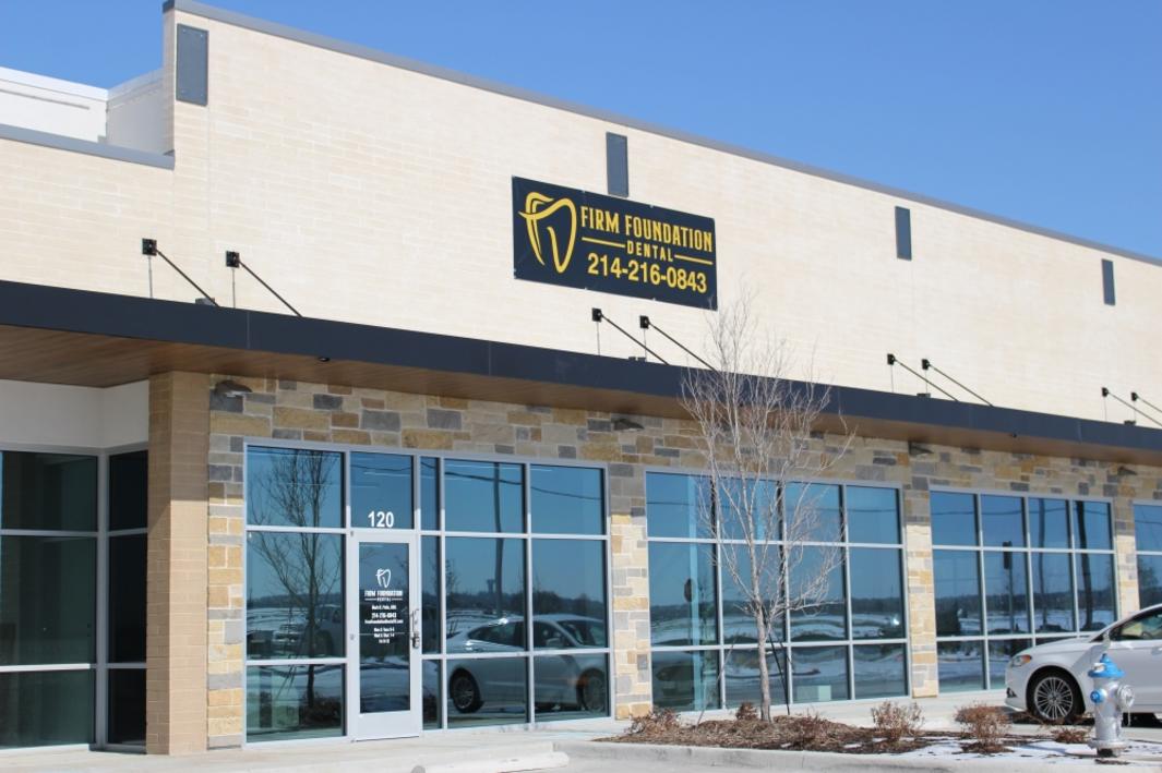 Phòng Nha Khoa Firm Foundation Dental Mở Cửa Trên Biên Giới Prosper, Celina 1 407519