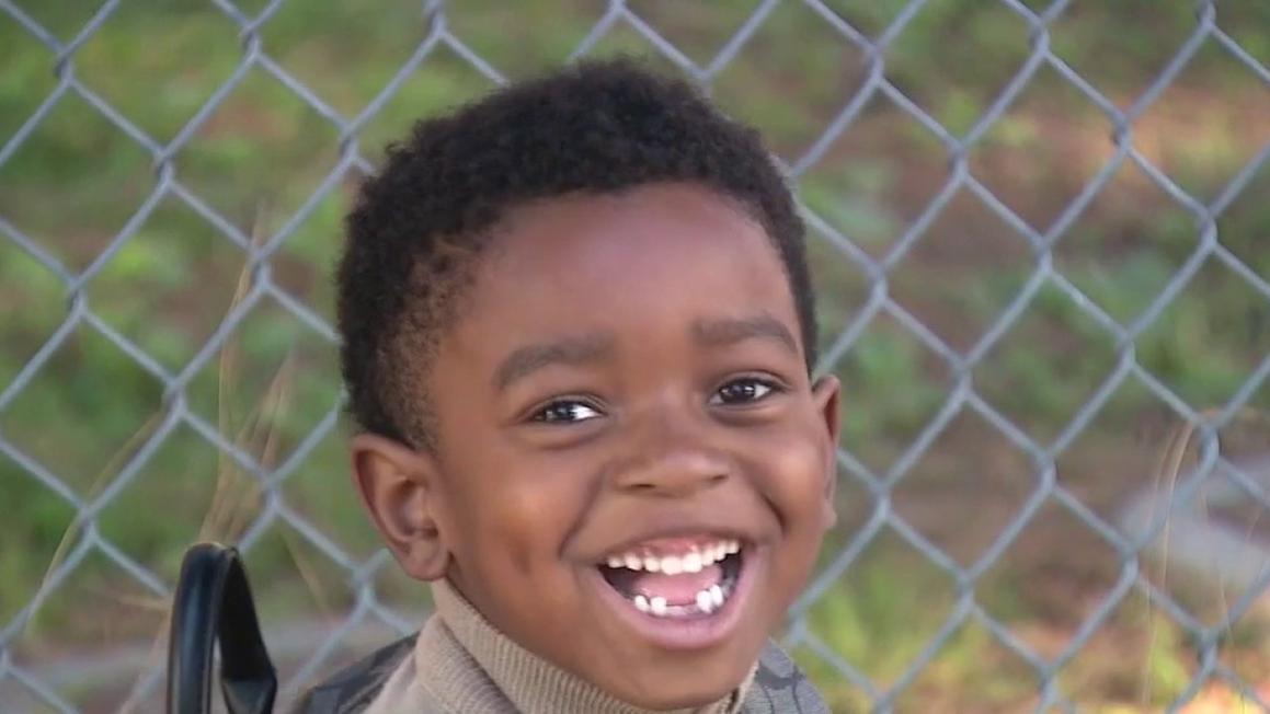 Mẹ cho biết trường học ở Los Angeles gọi cảnh sát về hành vi của trẻ mầm non tự kỷ 1 43720314464