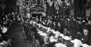 01-18-1919: Hội nghị hòa bình sau Thế chiến I khai mạc tại Paris