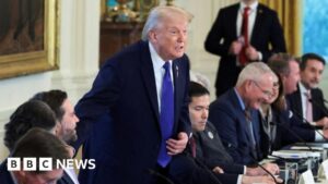 Tổng Thống Donald Trump kêu gọi 100 tỷ USD đầu tư vào dầu Venezuela