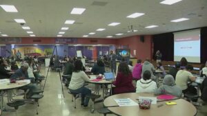 Học khu Aldine xem xét đóng cửa trường trung học do số lượng học sinh sụt giảm