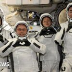 Phi hành gia đáp xuống Trái Đất sau khi được sơ tán y tế khỏi Trạm Vũ trụ