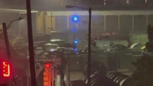 Cư dân East Downtown phàn nàn về tiếng còi báo động lớn từ cơ sở của CenterPoint 21 Cư dân East Downtown phàn nàn về tiếng còi báo động lớn từ cơ sở của CenterPoint