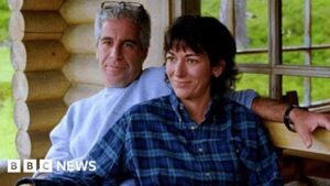 Ghislaine Maxwell ra trình trước Quốc Hội Mỹ về vụ Epstein 32 Ghislaine Maxwell ra trình trước Quốc Hội Mỹ về vụ Epstein