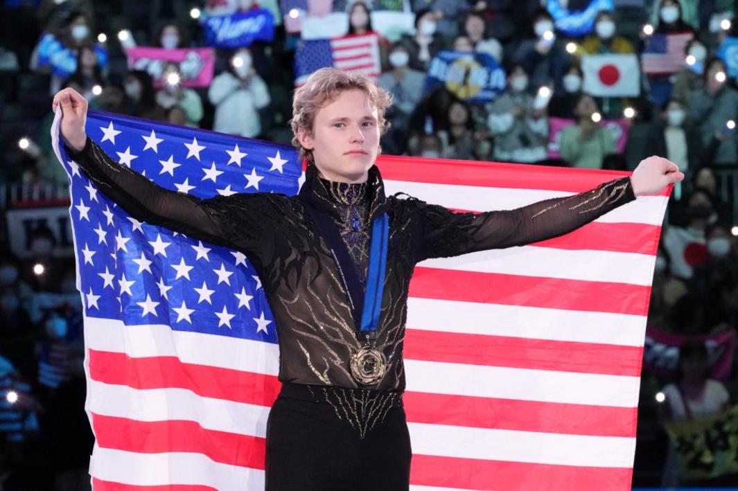 Vận động viên trượt băng Ilia Malinin chuẩn bị kể câu chuyện của mình tại Thế vận hội Mùa Đông 1 AP25340520267076