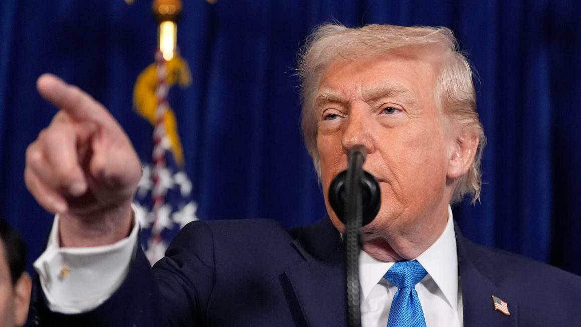 Sau Maduro, Tổng Thống Trump nhắm đến Greenland và Cuba? 1 AP26003632369191 e1767569662369