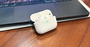 Hạn chế nguồn cung AirPods Pro 3 có thể khiến Apple thiệt hại ít nhất 230 triệu USD trong quý trước