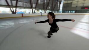 Vận động viên trượt băng Alysa Liu hướng đến kỳ Olympic mùa Đông thứ hai 2 Vận động viên trượt băng Alysa Liu hướng đến kỳ Olympic mùa Đông thứ hai