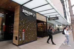 Amazon đóng cửa các cửa hàng Amazon Go và Amazon Fresh để tập trung vào Whole Foods và giao hàng tạp hóa 8 Amazon đóng cửa các cửa hàng Amazon Go và Amazon Fresh để tập trung vào Whole Foods và giao hàng tạp hóa