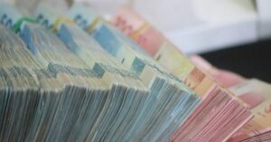 Apple Bị Phạt 851 Triệu Đô La Năm 2025 Vì Vi Phạm Quyền Riêng Tư và Chống Độc Quyền