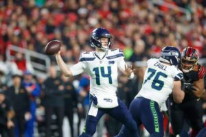 Sam Darnold của Seahawks bị nghi ngờ chấn thương trước trận gặp 49ers