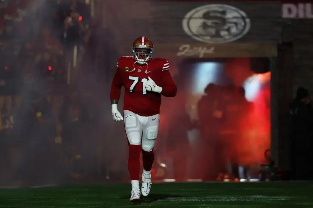 49ers: Trent Williams Trở Lại, Fred Warner Xuất Hiện