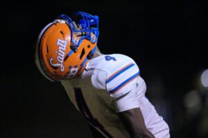 Những Tuyển Thủ Bóng Bầu Dục Trung Học Được Vinh Danh