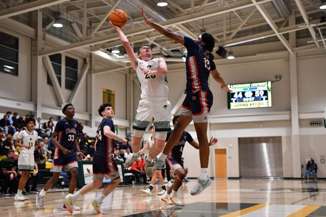 BNG L LIVHOOPS 0110 09