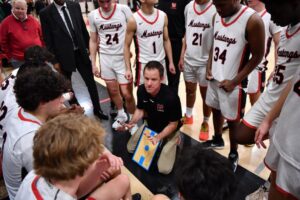 Tóm tắt bóng rổ: Monte Vista hạ gục California